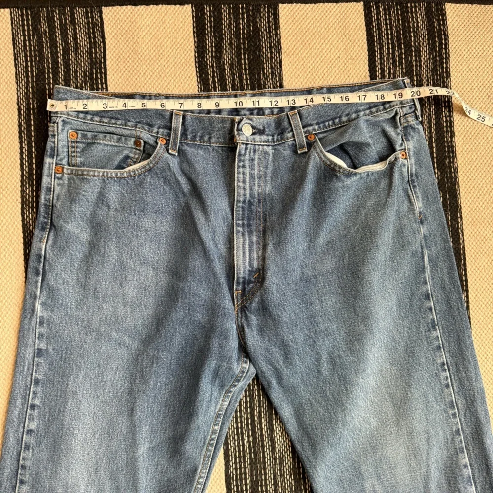 Levi's 505 Men's‎ Straight Leg Medium Wash Size W40/ L34